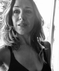 Book an Appointment with Julie de Lagarde for Acupuncture